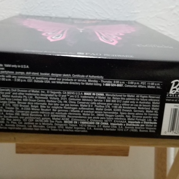 FAO Schwartz Bob Mackie Le Papillon Barbie NIB NWT - Picture 15 of 16